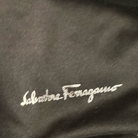 Salvatore Ferragamo sunglasses with pouch and case. In excellent condition. - Picture 4 of 8